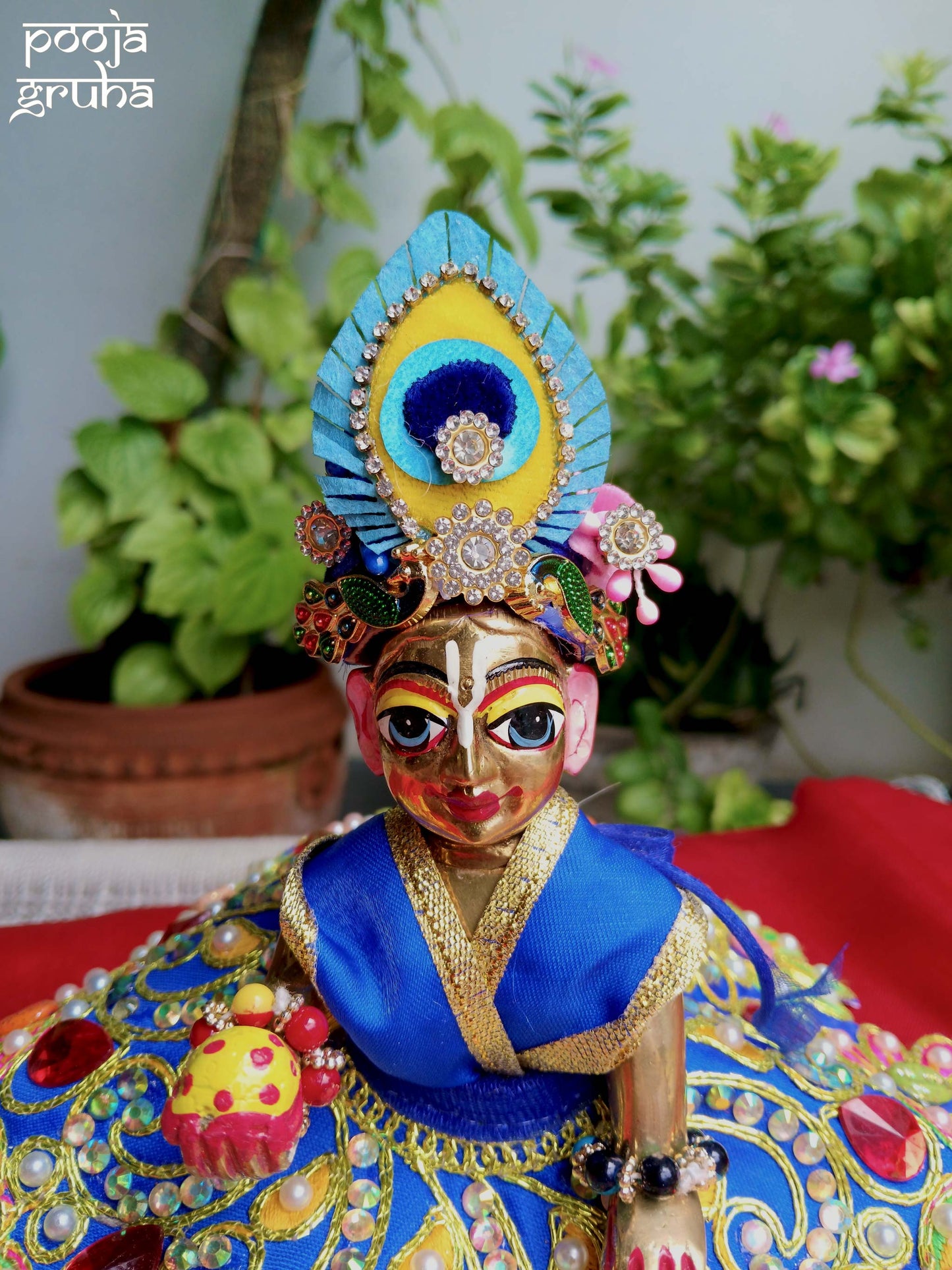 Morleela Laddu Gopal Mukut