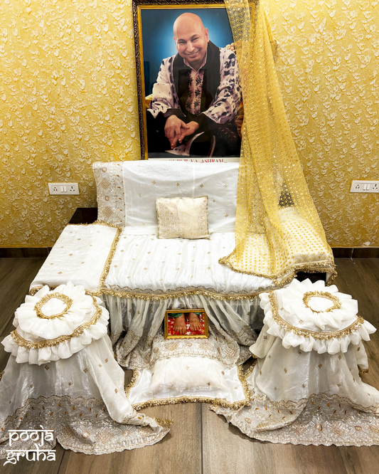 Shukrana Guruji Gaddi Chola Set — Lux Ivory Ensemble