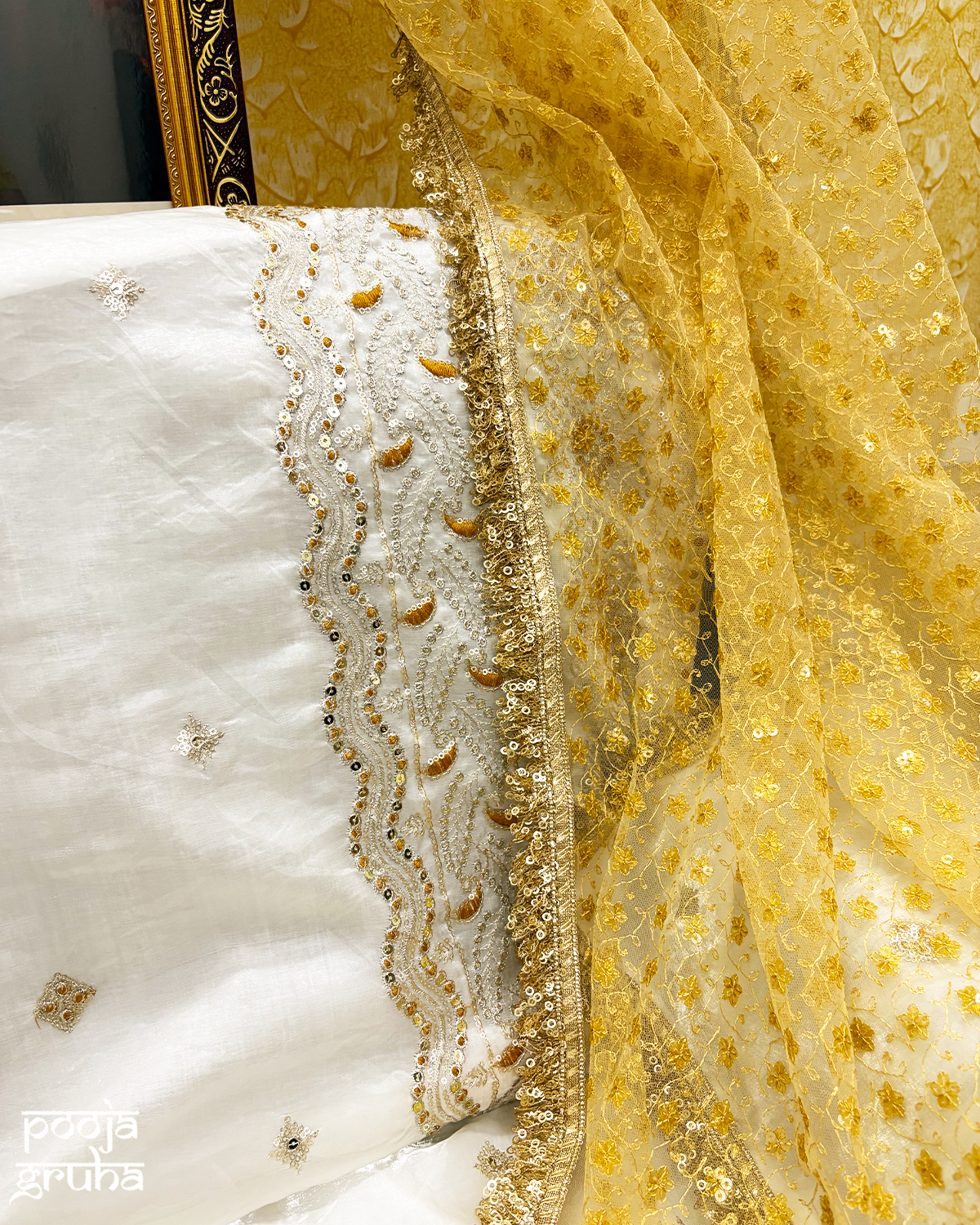 Shukrana Guruji Gaddi Chola Set — Lux Ivory Ensemble
