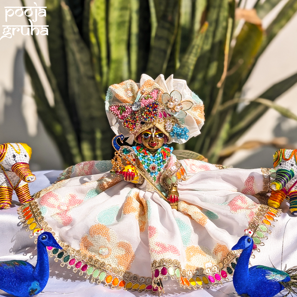 Shwet Pushpa Rang Radha Rani/ Laddu Gopal Dress