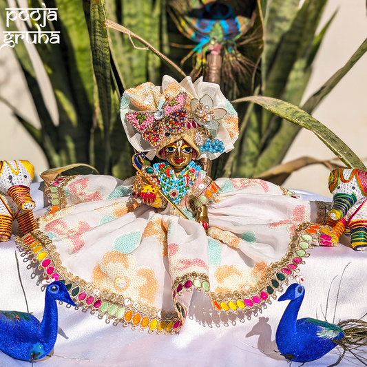 Shwet Pushpa Rang Radha Rani/ Laddu Gopal Dress
