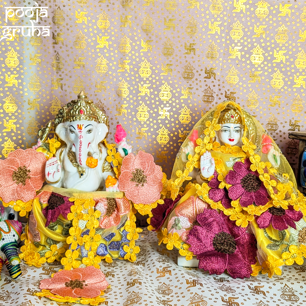 Pushpa Vastra Laxmi Ganesh Dress Set