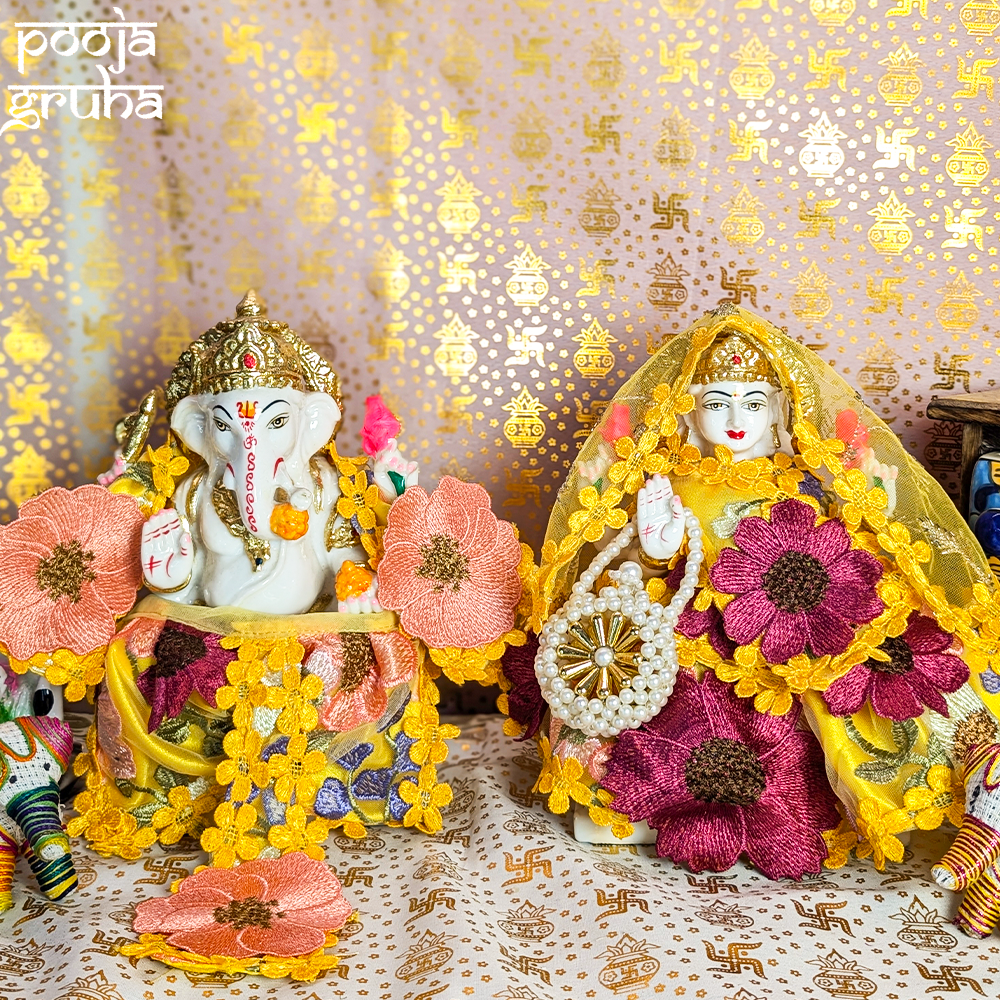 Pushpa Vastra Laxmi Ganesh Dress Set