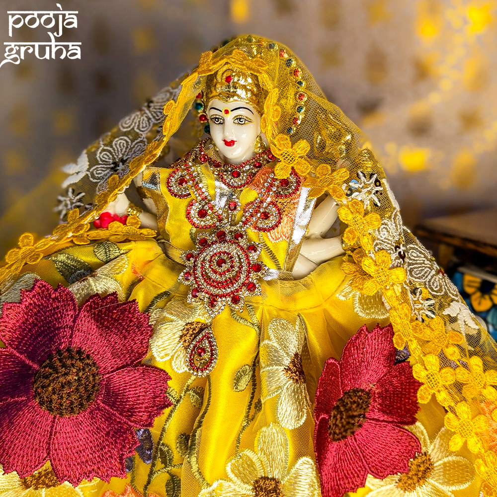 Pushpa Vastra Mata Rani Lehenga Set