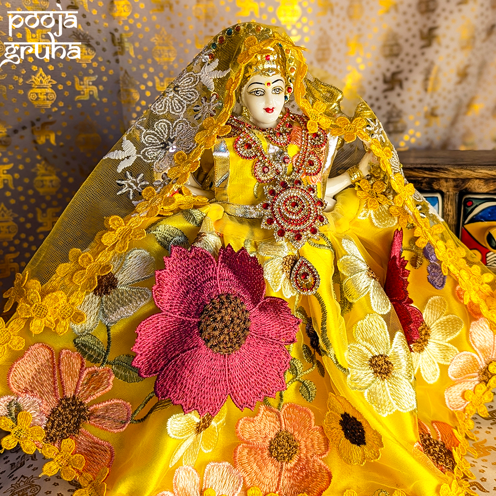 Pushpa Vastra Mata Rani Lehenga Set