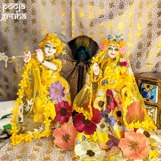 Pushpa Vastra Radha Krishna Dress Set