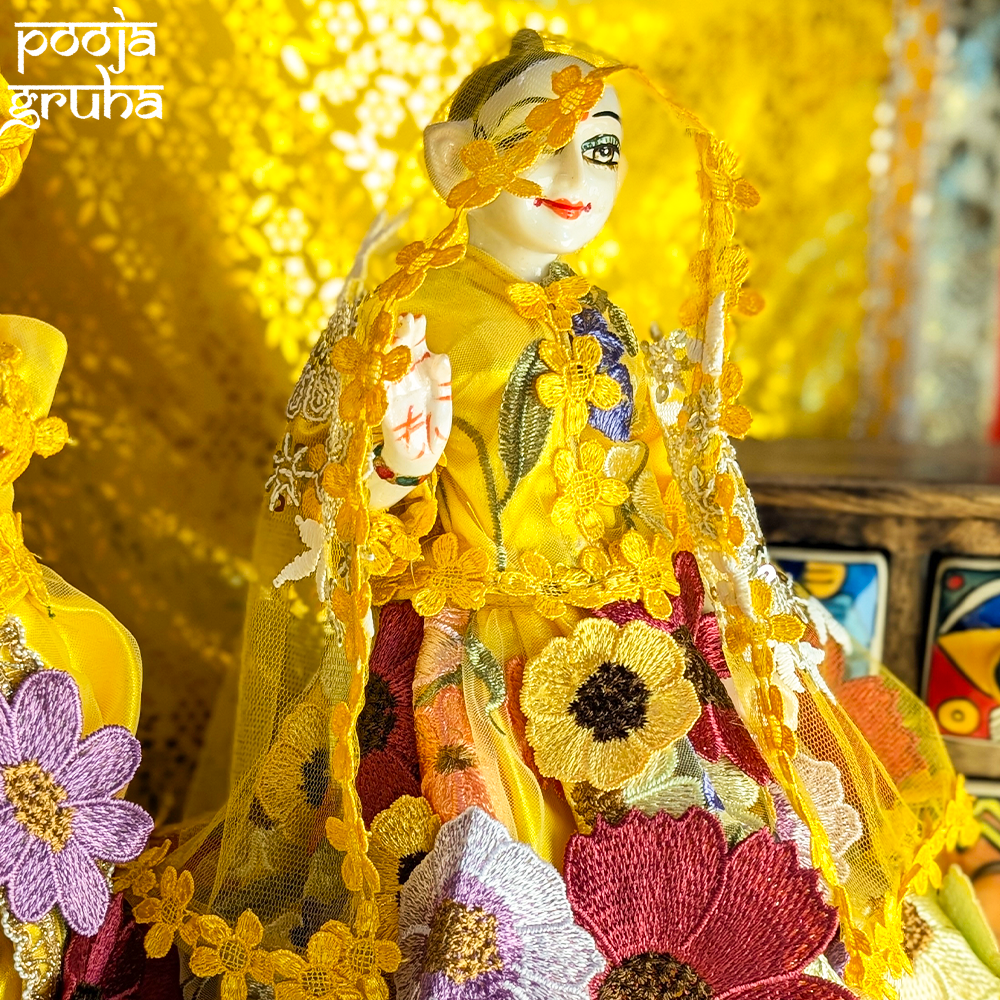 Pushpa Vastra Radha Krishna Dress Set