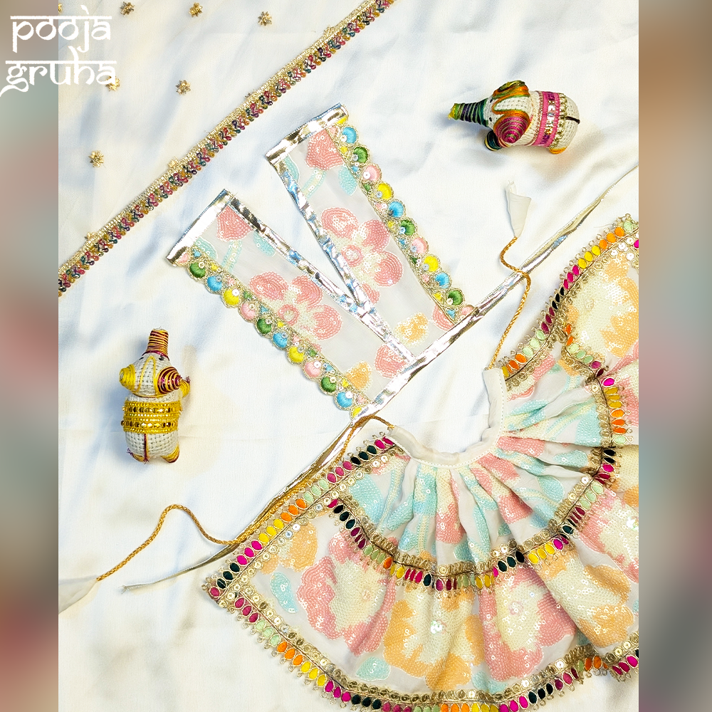 Shwet Pushpa Rang Mata Rani Lehenga Set